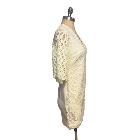 Alexia Admor White Lace Dress With Bell Sleeves XS NWT - Picture 3 of 6